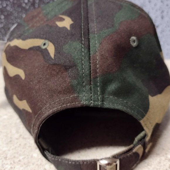 RAW Cameo fitted Rhinestone hat. - Picture 8 of 8